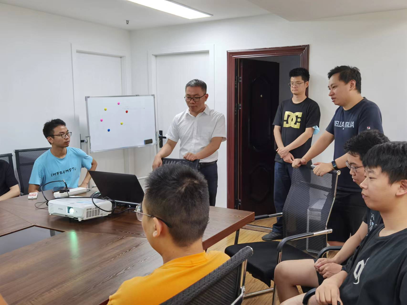 探讨人工智能相关医学
